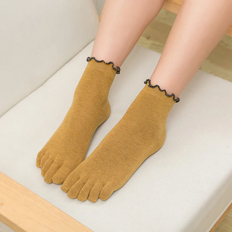 Chaussettes en coton à cinq doigts pour femmes, chaussettes à orteils de couleur unie avec 5 orteils courts déodorants, chaussettes avec doigts, chaussettes pour femmes