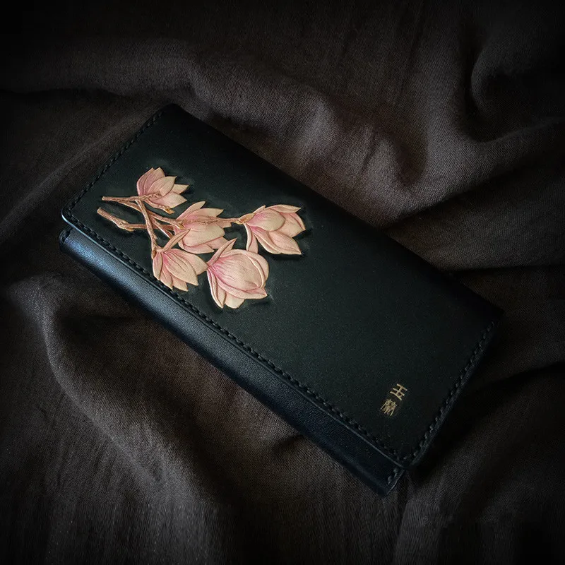 Handmade Carving Magnolia Women Wallets Card Holder Purses Men Long Clutch Vegetable Tanned Leather Gift