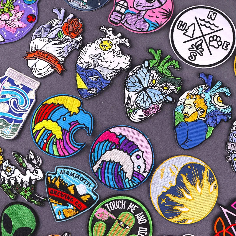 Heart Outdoor Patch Iron On Patches For Clothing Thermoadhesive Patches Wilderness Alien Embroidered Patches On Clothes Hippie