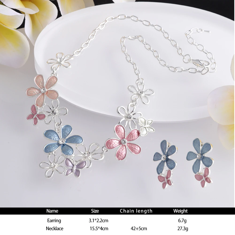 New in Necklace Streetwear Flower Daisy Accessories Jewelry Luxury Chains Pendant Blue Enamel Christmas Gift Necklaces for Women