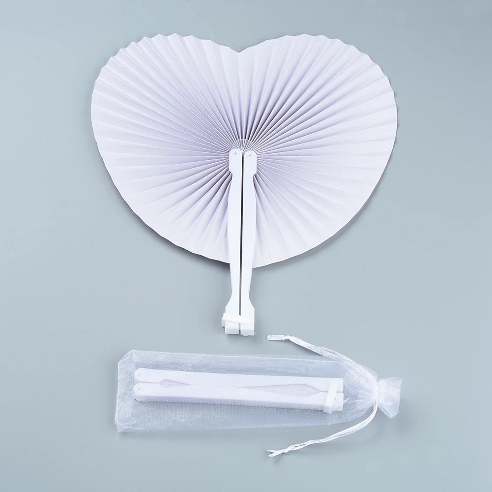 20/30 Stuks gepersonaliseerde aangepaste witte bruiloft Hart papieren waaier voor party souvenirs engagement baby dooppen Gast geschenken elk Logo