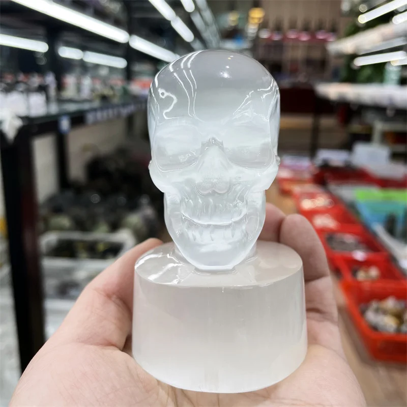 

Natural Selenite Hand Carved Skull Cartoon Crystal Healing Stone Home Decor Creative Christmas Gift Ornament Ornament