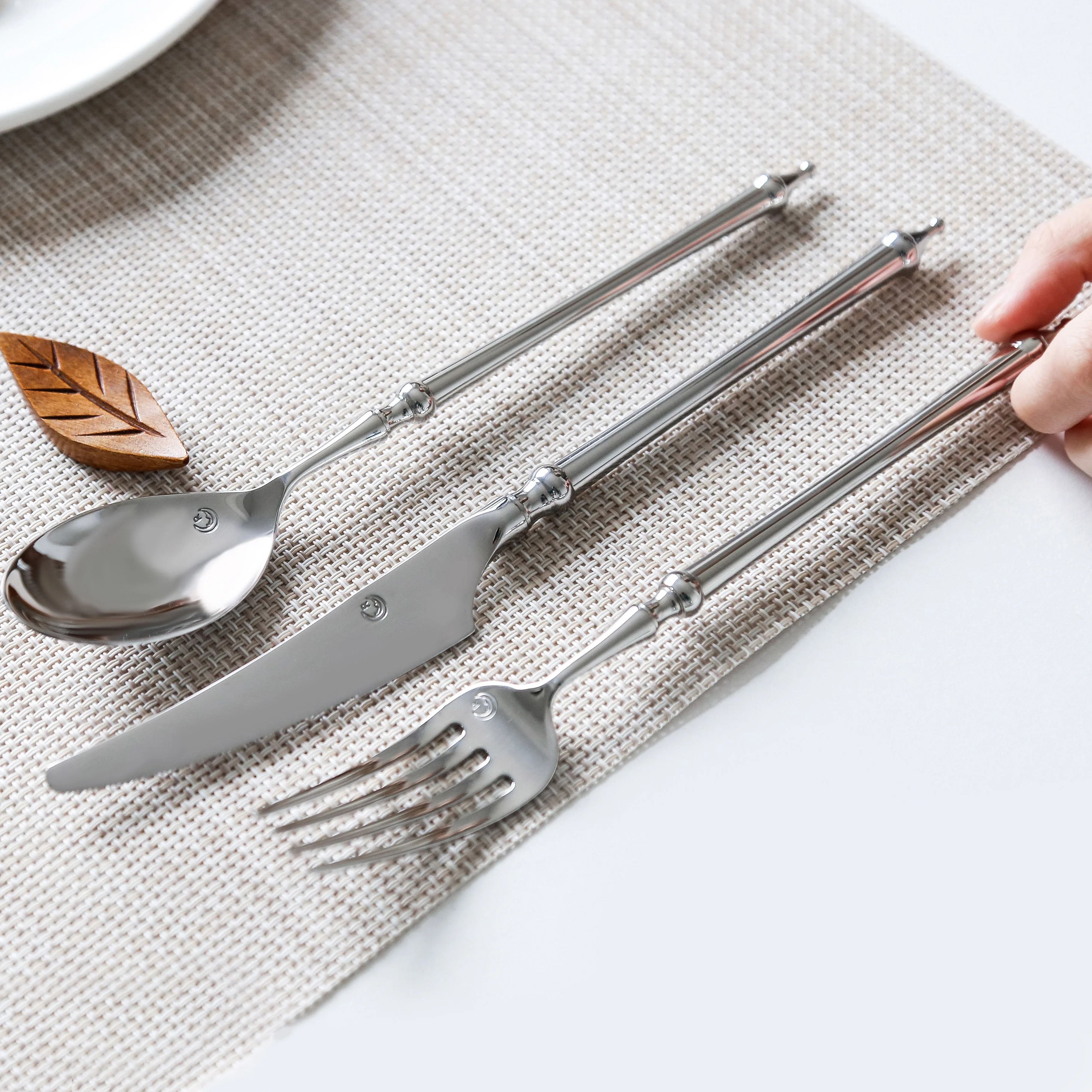 NEW Stainless Steel Bright Silver Cutlery Mirror Household Tablewares Set Steak Knife Fork Coffee Spoon Dessert Fork Chopsticks