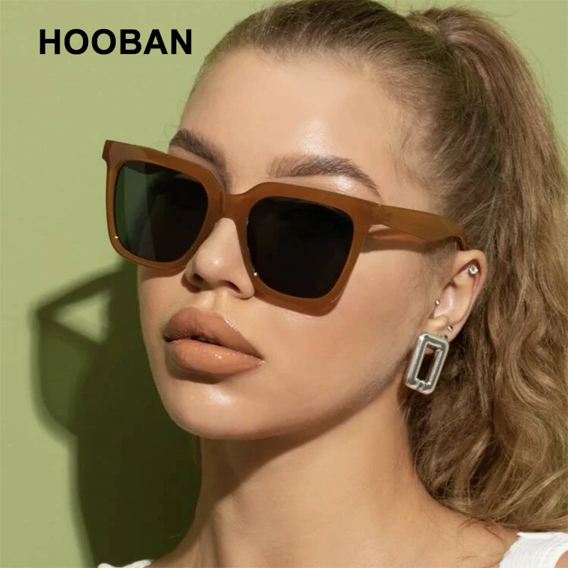 Kacamata hitam kotak besar modis pria wanita, kacamata hitam mata kucing ukuran besar klasik UV400 untuk wanita