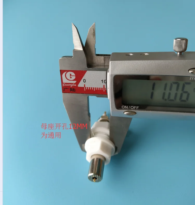 Battery clamp capacity distribution cabinet clamp 18650 lithium battery collet four wire clamp battery detection thimble