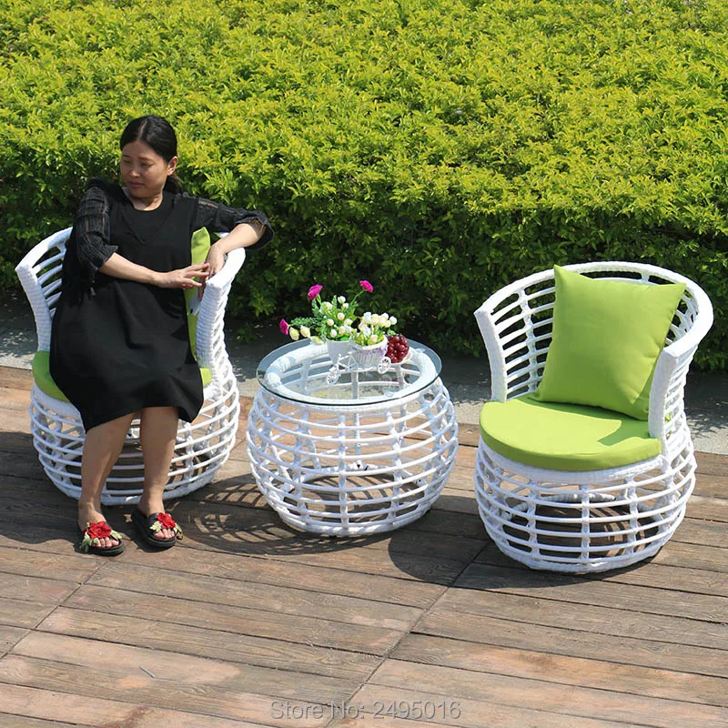 

3 pcs Leisure garden set PE rattan round Anti-decay rattan chair and table for balcony white and brown color