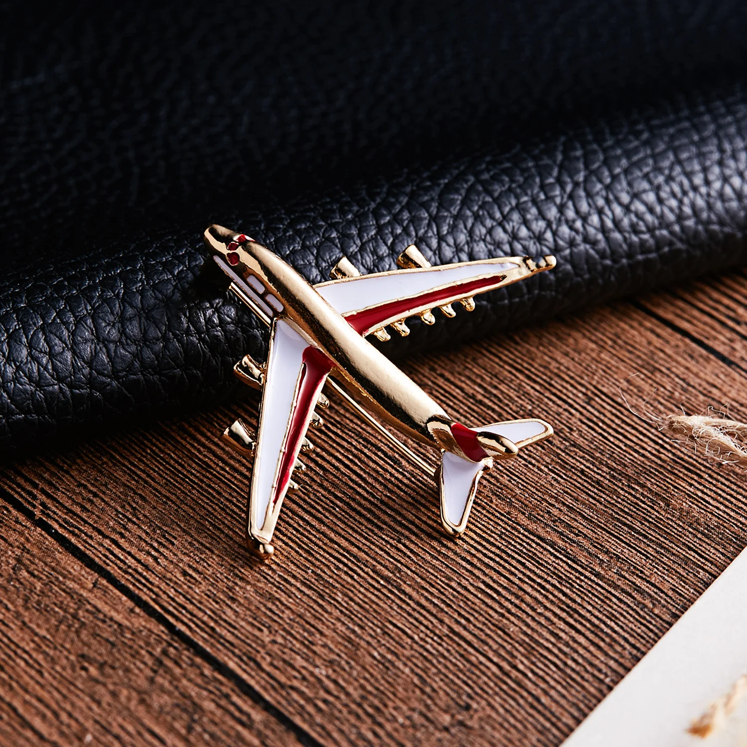 Rinhoo Mode Flugzeug Form Brosche Emaille Abzeichen Flugzeug Pullover Corsage Frauen Männer Cartoon Metall Flugzeug Kleidung Clip Beste Geschenke – Detail 25