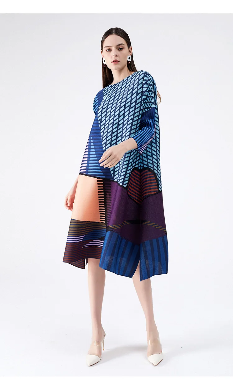 HOT SELLING Miyake three quarter round collar fold print  loose dress IN STOCK