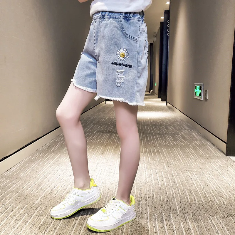 Girls Denim Shorts Teenage Girl Summer Lace Pants Kids Bow Clothes Children Flowers Embroidery Jean Short For Teenager