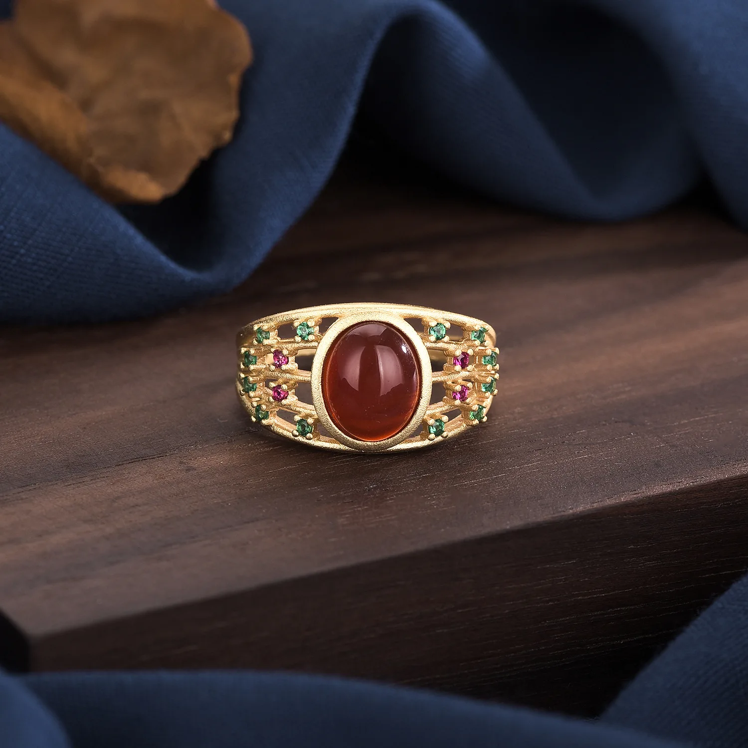 Vintage Gold Plated Red Gems Ring Antique Hollow Filled Crystal Zircon Women's Ring Anniversary Gift Women Jewelry