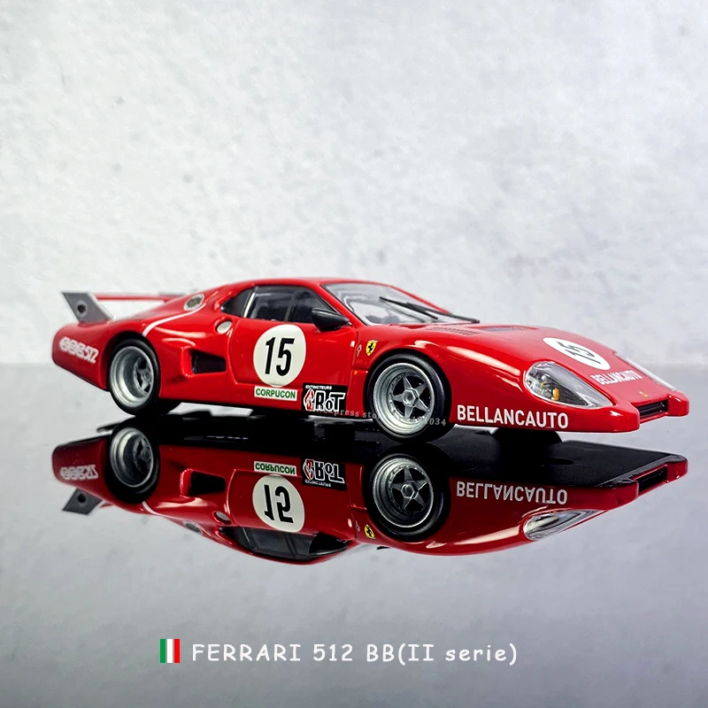 Bburago 1:43 Ferrari 512 BB 1981 series Acrylic Glift Box Packging car model Simulation Alloy Car Model Collect gifts toy boys