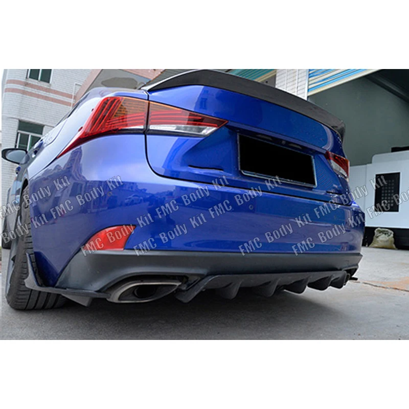 For Lexus IS300 IS350 Base F Sport 4 Door 2017 -2019 Carbon Fiber Car Rear Bumper Splitters Lip Diffuser Canards Flaps Apron