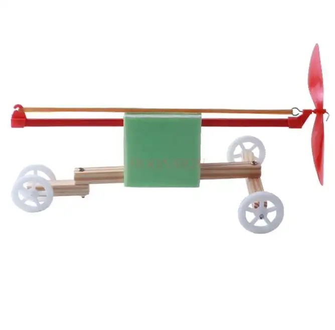 Small-made rubber band powered trolley hand-made scientific exploration of educational toys experimental materials