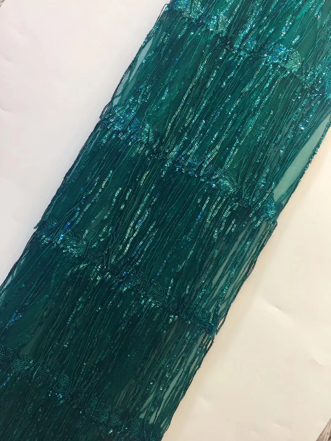 

2021 High Quality Nigerian Lace Fabrics Latest Mesh African Sequins Lace Fabric Bride Guipure French Net Lace Fabric ZX30751