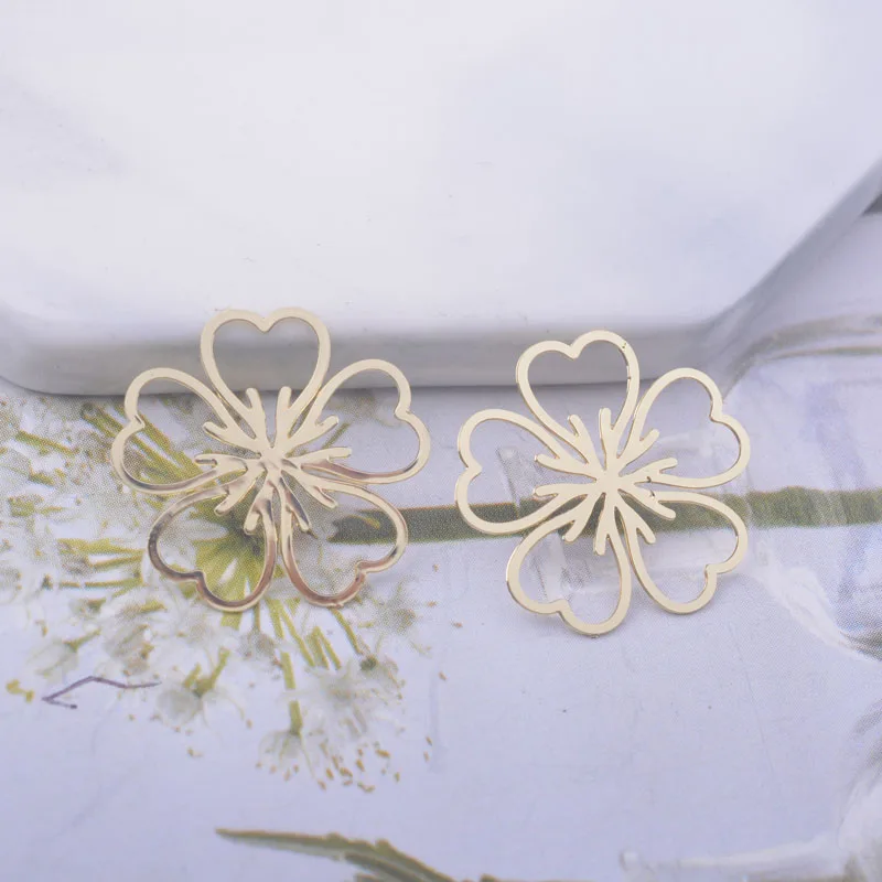 50 Stück AC12177 17mm Messing-Blumen-Abstandshalter-Anhänger Schmuckdekoration – Detail 2