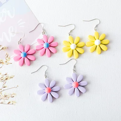 

Wholesale 10pair/lot Cute Girls Daisy Dangle Earrings Women Fashion Enamel Flower Drop Female Jewelry Wedding Party Gifts