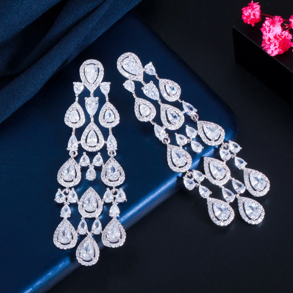 Pera Elegant Shiny White Cubic Zirconia Long Bridal Wedding Hanging Water Drop Dangle Earrings for Ladies Party Jewelry E665