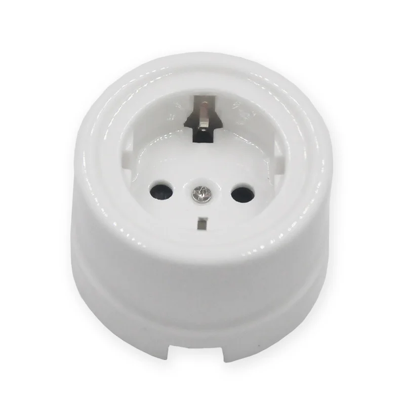 Pingani Socket: L'Presa da Parete in Ceramica che Ha Riportato l’Anima della Mia Casa Vecchia