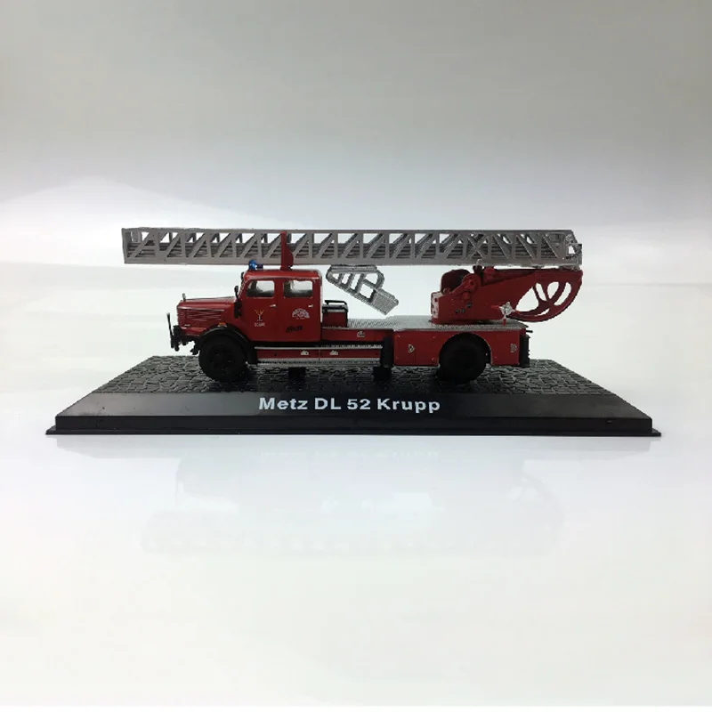 Diecast modelo de carro 1:72 metz dl 52 krupp fogo motor liga modelo brinquedos para meninos brinquedos quentes recolher e exibir presentes caminhão de bombeiros