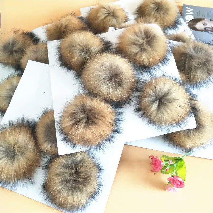 Nature 14cm real raccoon fur pom poms for knittted beanies caps  Pompoms for Skullies hats gorros