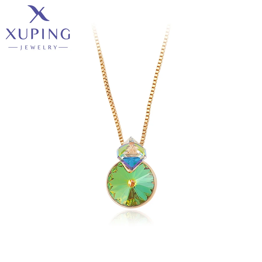 Xuping Jewelry Fashion New Arrival Square Crystal Pendant Necklace of Gold Color 810663015