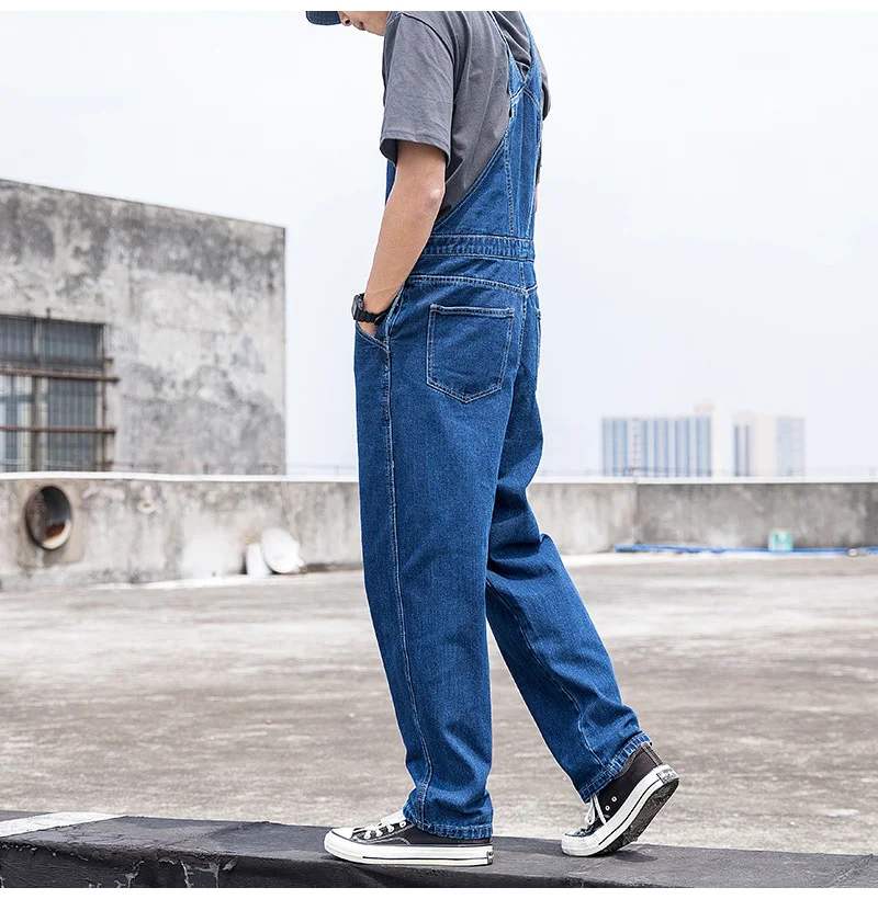 Herren Plus Size Denim Latzhose Klassische Cargo-Jeans mit Großen Taschen Lose Arbeitslatzhose Trägerhose Dunkel- und Hellblau – Detail 6