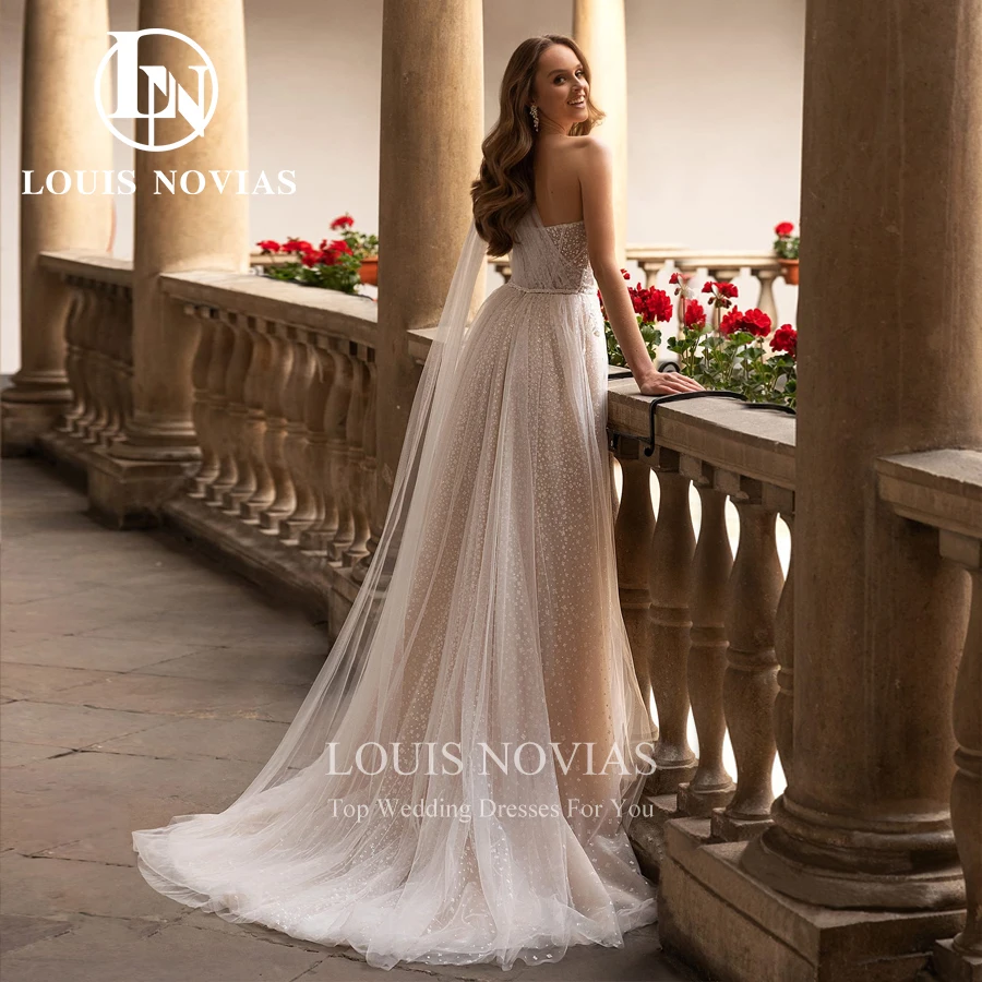 LOUIS NOVIAS A-Line Wedding Dress Sexy Elegant Appliques Lace Embroidery Sleeveles Backless Sweetheart One-Should Bridal Gown