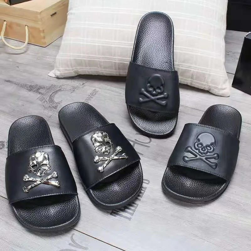 Summer Fashion Men's Leather Slippers Couple Beach Shoes Skull Sandals Slippers Antiskid Open Toe Flip Flops Big Size Slides