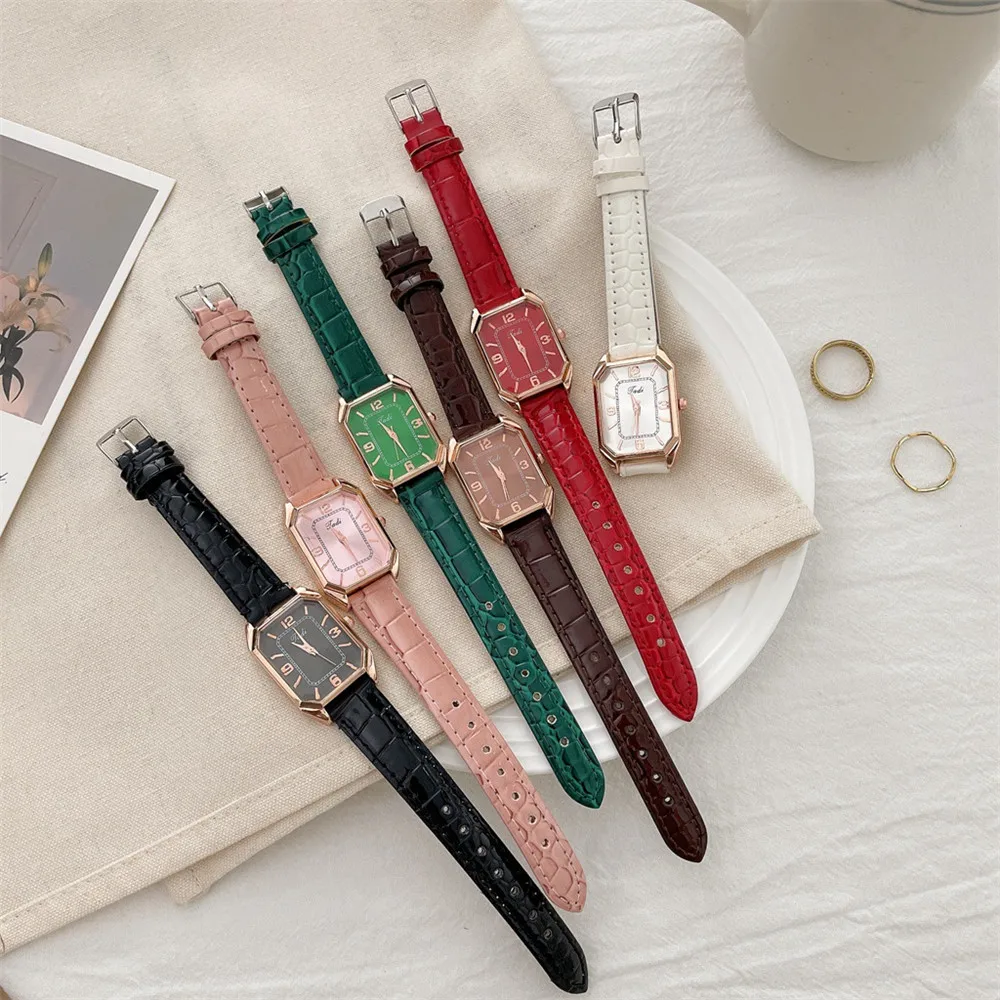 Minimalist Women Quartz Watches Fashion Casual Ladies Black Leather Wristwatches Retro Rectangle Design Woman Clock Simple Hours