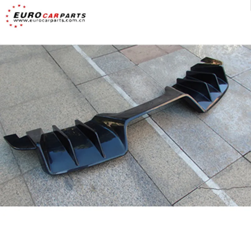 

C7 PD style carbon fiber material rear diffuser with customer feedback