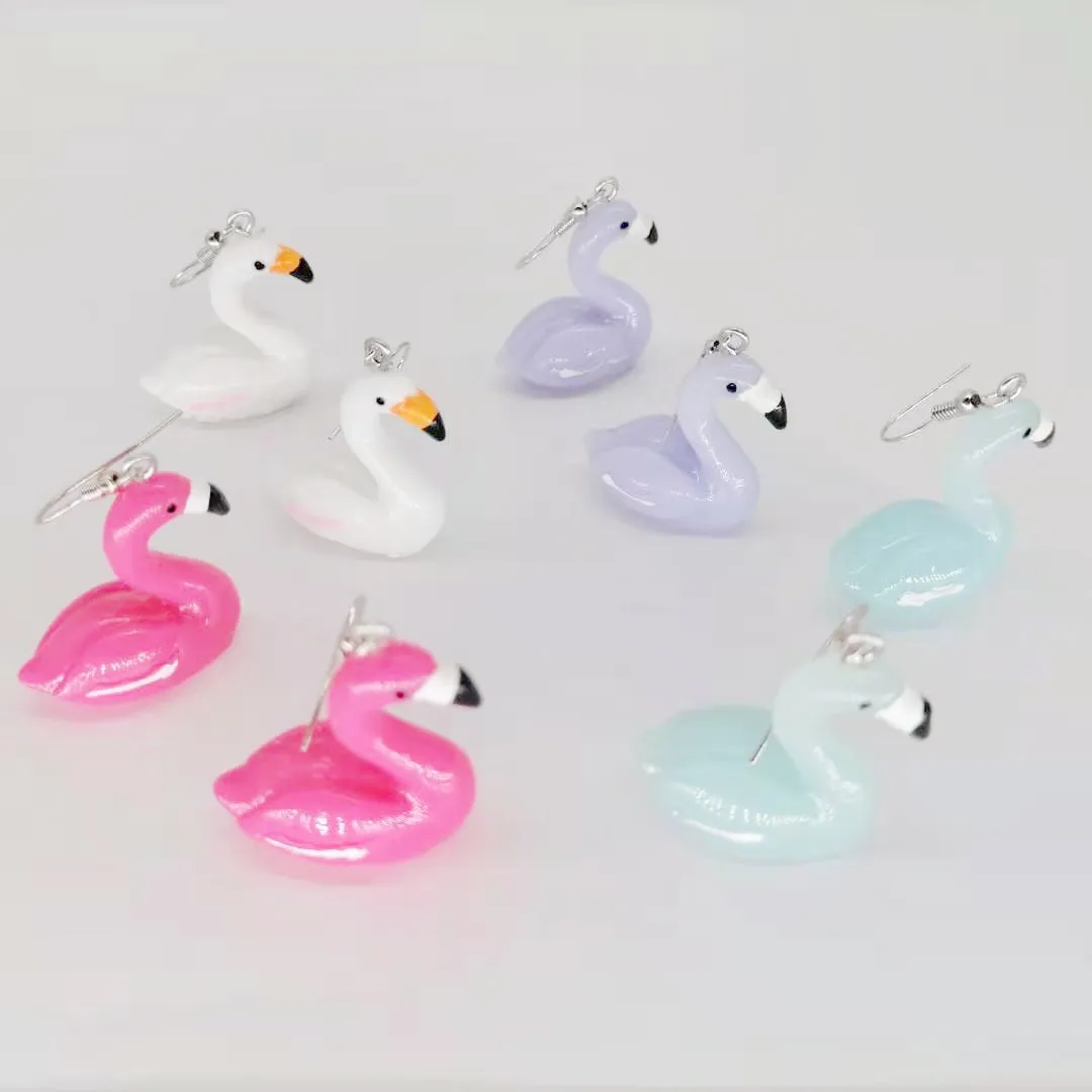 2021 new European and American cool creative simulation of three-dimensional flamingo female eardrop