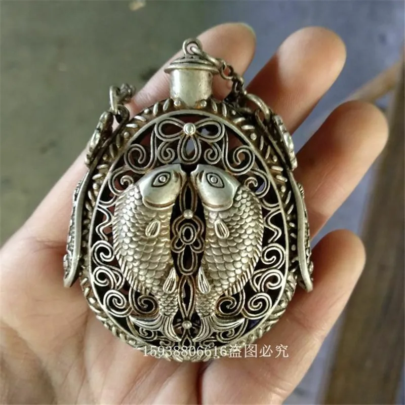 Tibetan Silver Old Feng Shui Hollow Out Double Fish Sachet Pendant