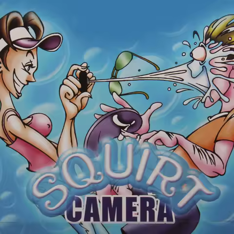 Plastic Squirt Water Camera Prank Game Joke Prop Funny Gag Gift Party Photo Prop