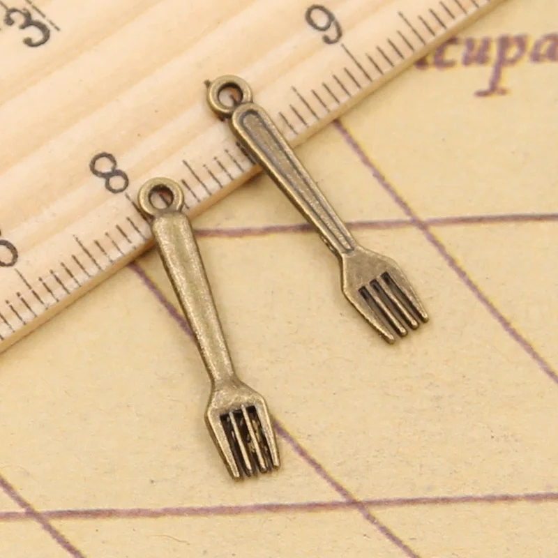 30pcs Charms Kitchen Fork 25x5mm Tibetan Bronze Silver Color Pendants Antique Jewelry Making DIY Handmade Craft