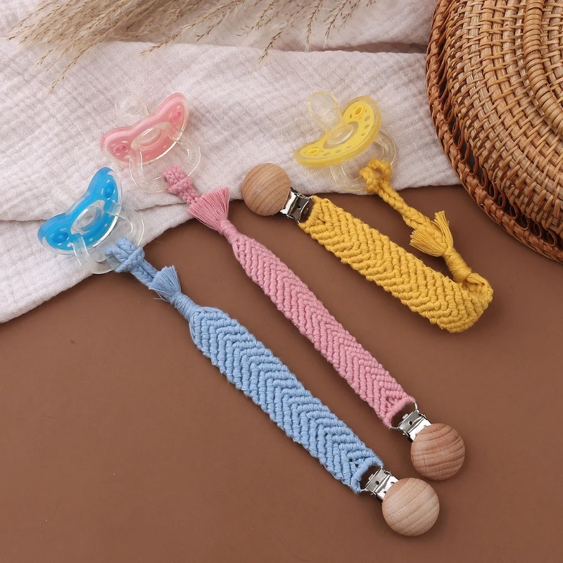 Baby Teether Pacifier Clips Wooden Infant Kids Cotton Crochet Pacifier Chain Newborn Teething Soother Chew Dummy Chain Handmad