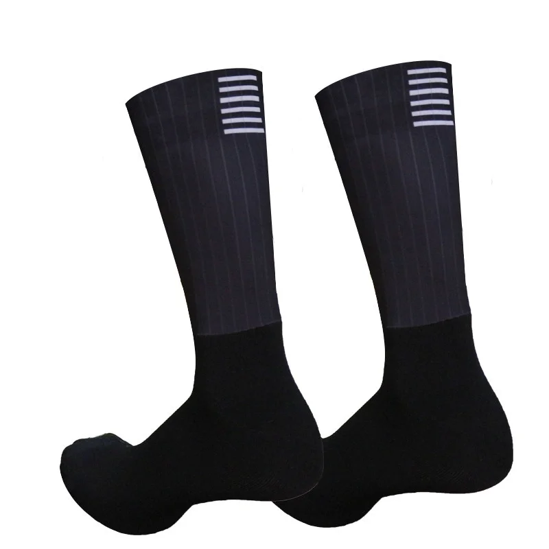 New Silicone Anti Slip Seamless Cycling Socks Men Pro Aero Socks Breathable Wearproof Road Bike Socks Calcetines Ciclismo