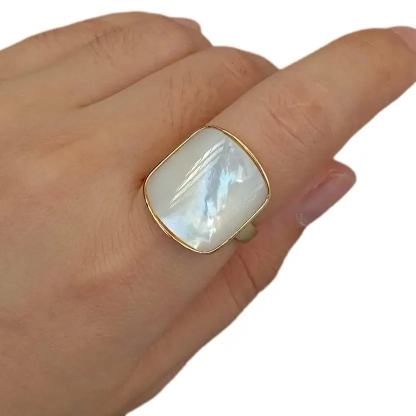 YYGEM Natural Square White Sea Shell Mother Of Pearl Ring Square Shape Adjustable