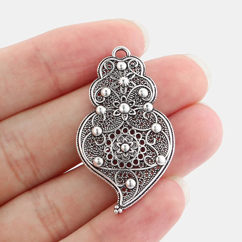 6Pcs Tibetan Silver Ethnic Hollow Filigree Heart Charms Pendant For DIY Boho Necklace Bracelet Jewelry Making Supplies