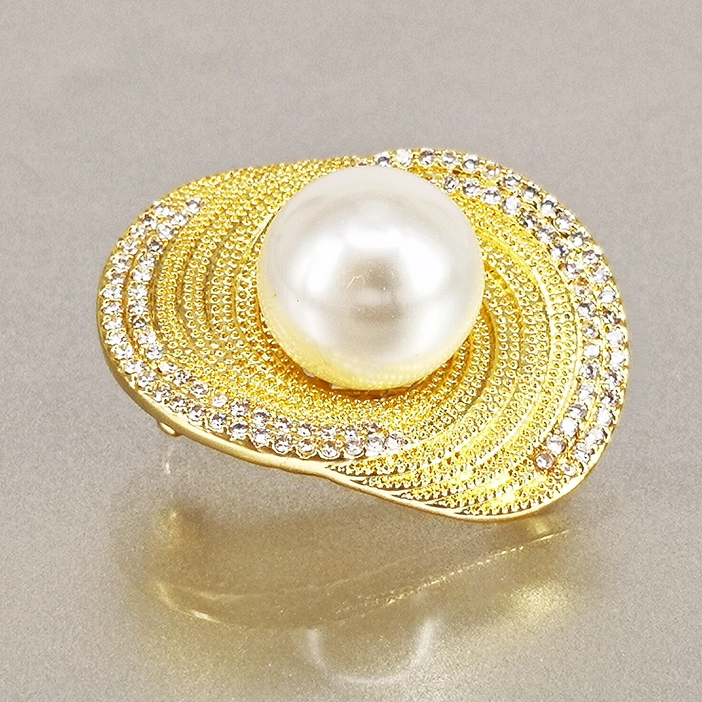 Trendy 14mm White/Gray Pearl Big Brooch Pin With Shiny Zircon Brass Jewelry for Wife