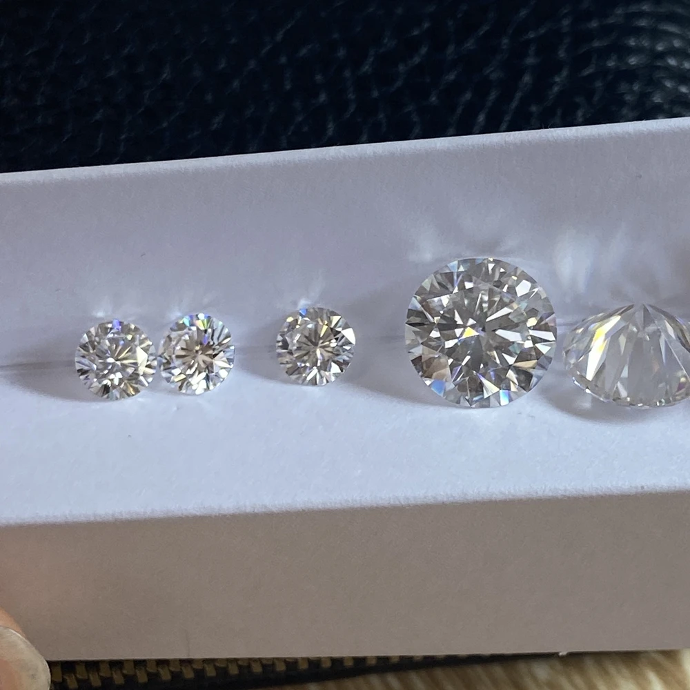 Hoàn Hảo 6.5Mm 1Carat Trắng D VVS Tổng Hợp GRA Moissanite Tròn Cắt Nhẫn Cưới Kim Cương Đá Quý