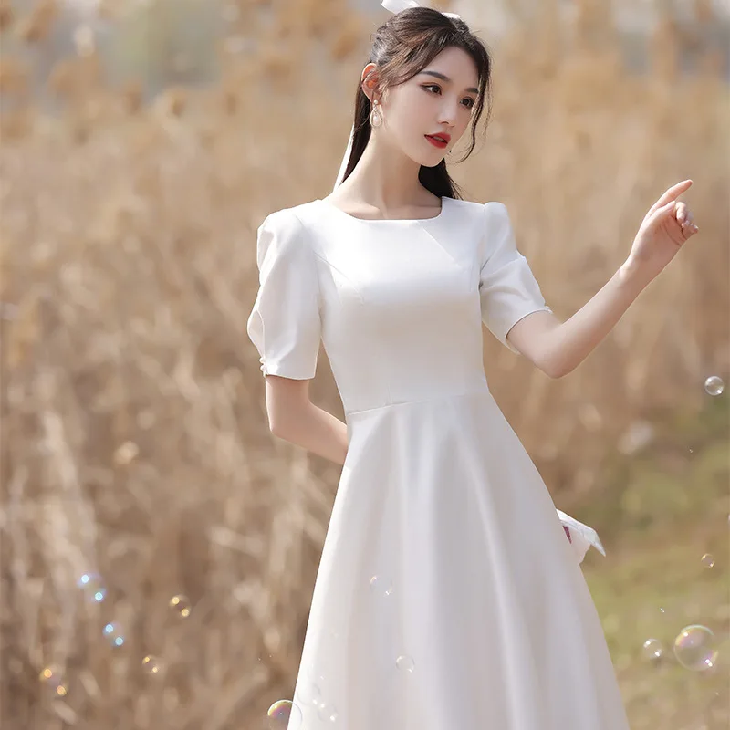 Scoop Neck Simple Satin Wedding Dresses Elegant A Line Puff Short Sleeves Mid Length Modest Garden Bridal Gown SWD044