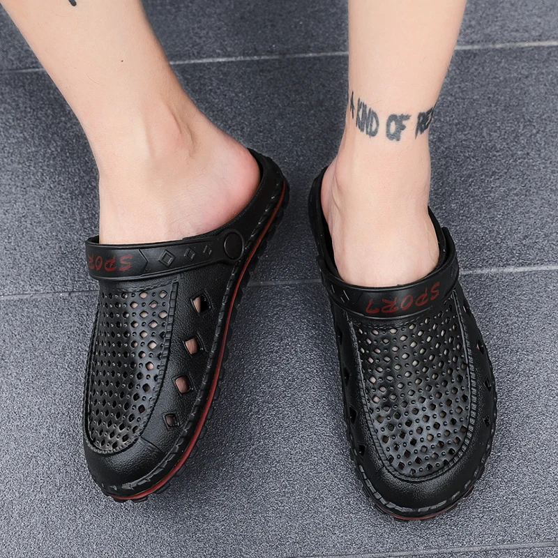 2021 New Fashion Sandals Men Clogs Slippers Soft Bottom Beach Jelly Clogs Male Comfy Breathable Water Garden Ankle-Wrap Sandals