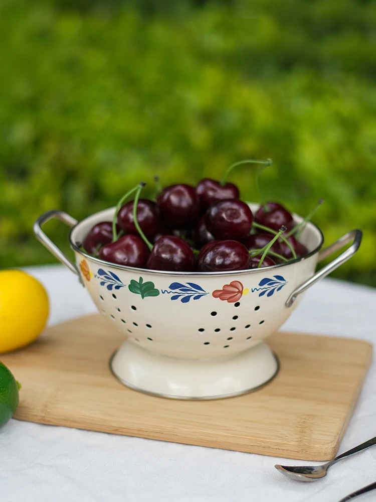 Royal Dutch Kitchen Colander Pasta Strainer Fruit Vegetable Rinse Draining Bowl Centerpiece