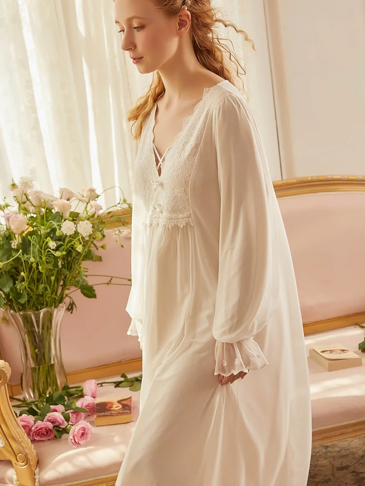 Vintage White Lace Women\'s Long Nightgowns Long Sleeve Elegant Princess Long Sleepwear Royal Loose Nightdress Spring Autumn