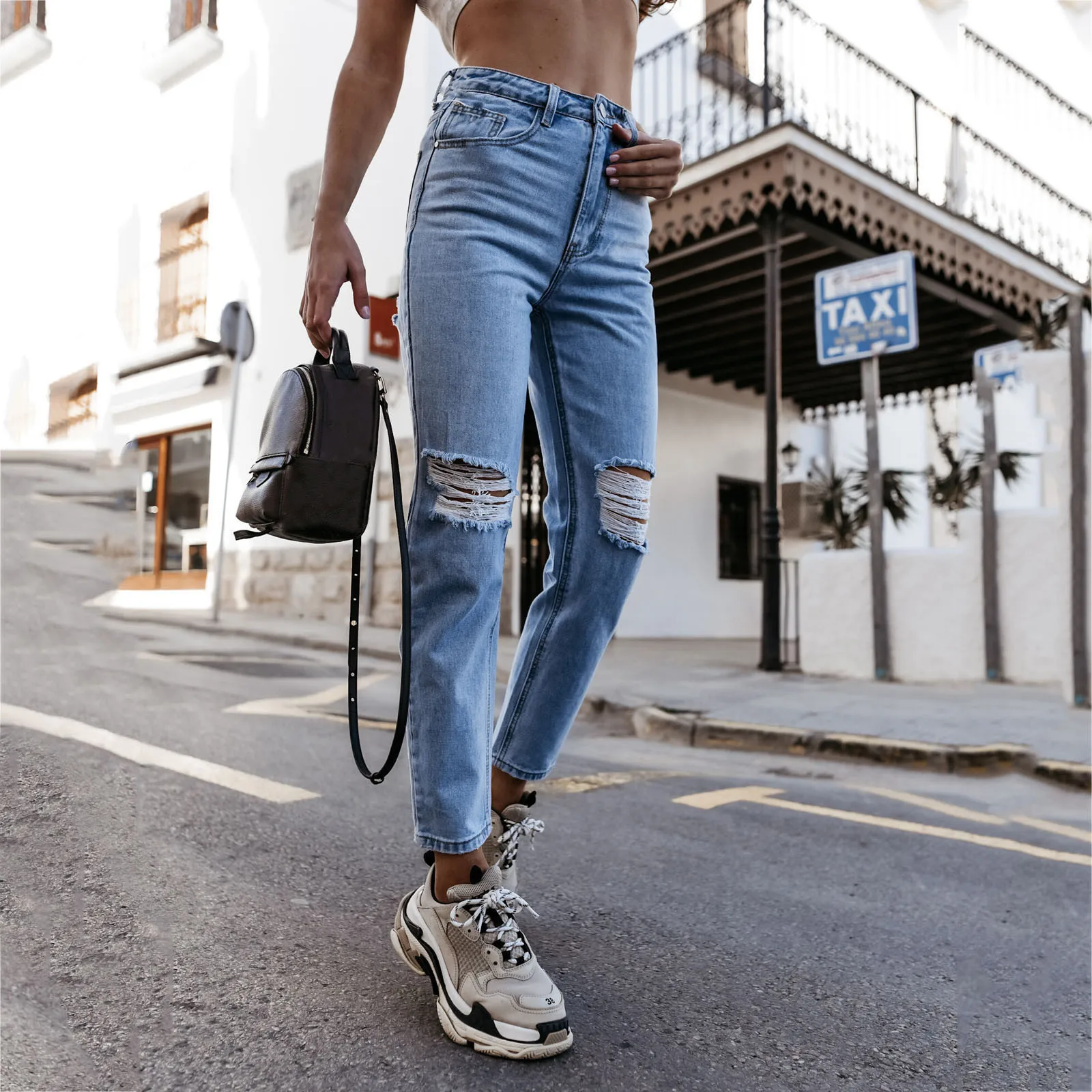 

Women Slim Ripped Hole Denim Jeans Femme Skinny Pencil Denim Pants Women Button High Waist Pocket Elastic Hole Jeans Trousers