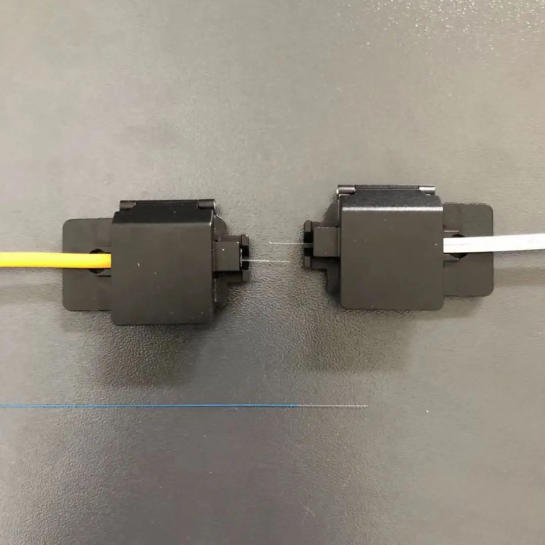 

MADE IN CHINA T-71C T-81C Z1C 400S 600C Z2C Q101 Q102 Fiber Fusion Splicer 250um 900um FTTH 3-in-1 Fiber Holder