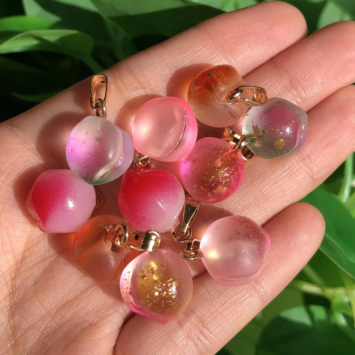 

10pcs/lot Mixed Color Peach Shape Czech Lampwork Pendant Glass Beads Charms Pendants for Jewelry Making Earrings Necklace Diy