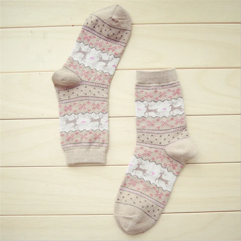 Calcetines de lana de Navidad para mujer, medias cálidas y esponjosas Kawaii para otoño e invierno, calcetines de animales encantadores para mujer,