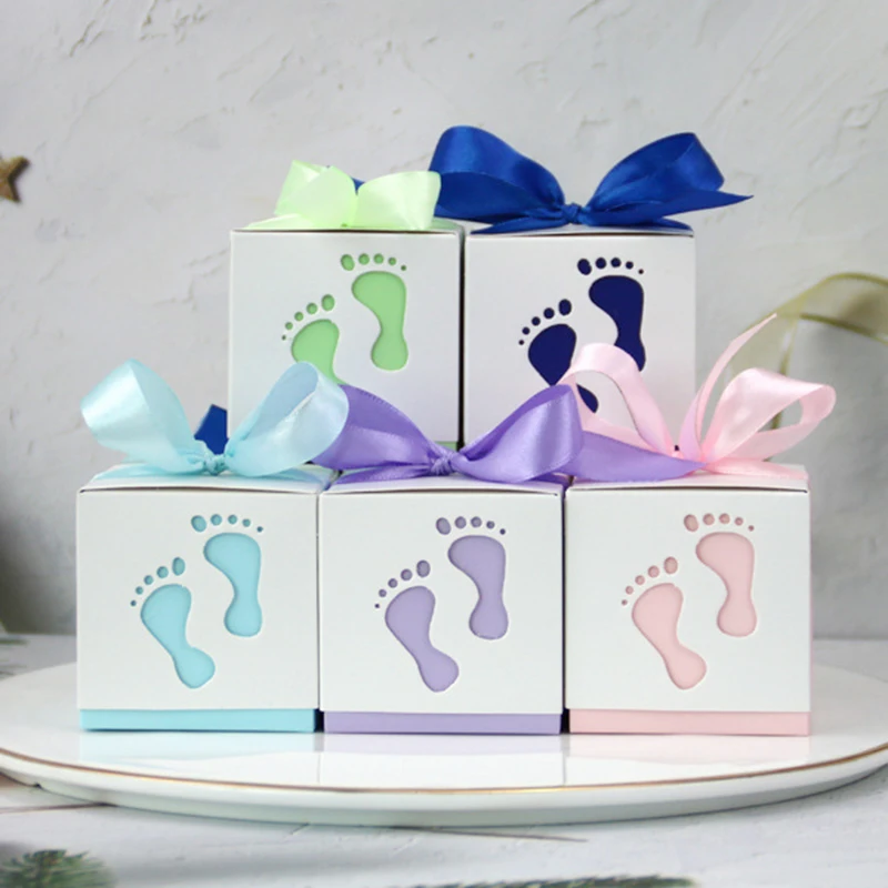 10/50/100 Stuks Baby Voetafdrukken Bonbondoos Zoete Container Gunst En Geschenken Dozen Met Lint Doop Baby shower Voor Verjaardagsfeestje