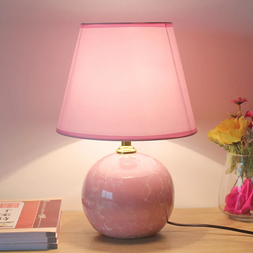 Ceramic Modern Bedroom Bedside Table Lamp Children\'s Room Nordic Pink Wedding Pastoral Cute Desk Lamp